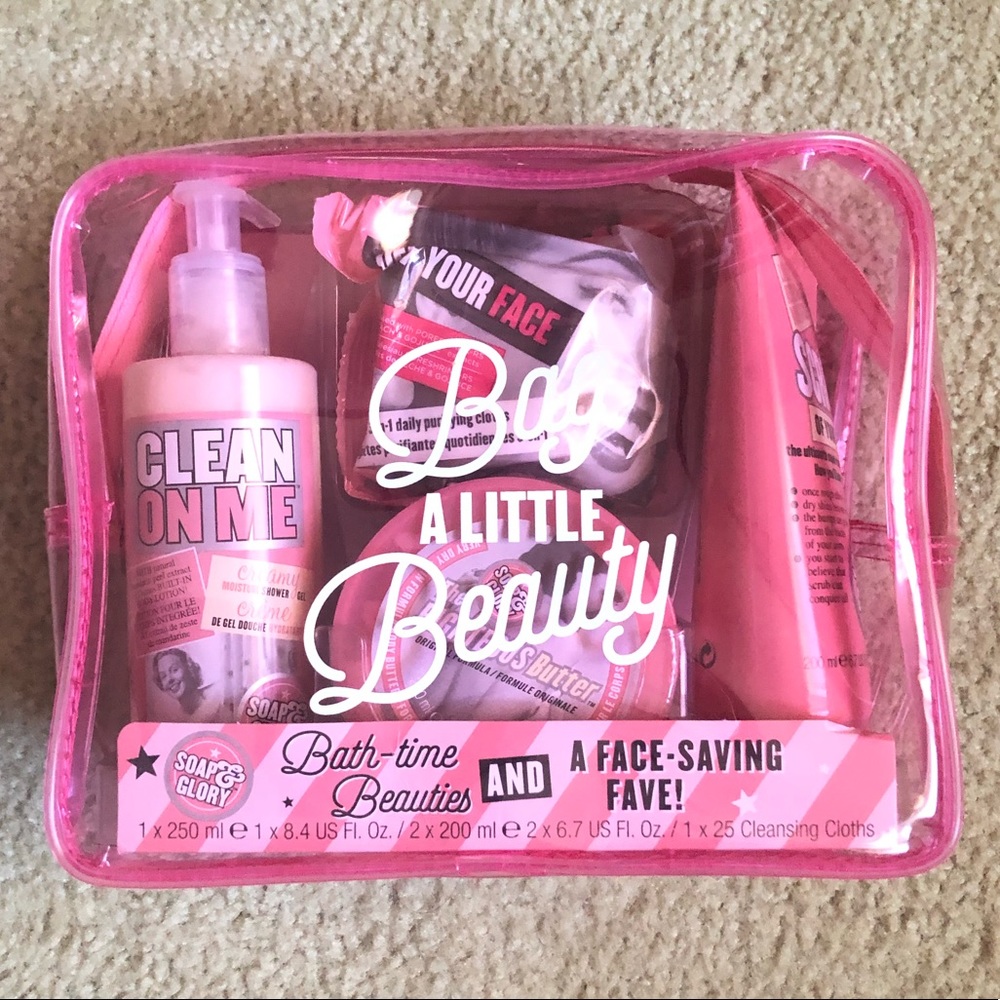 Never opened soap&glory gift bath and beauty bag